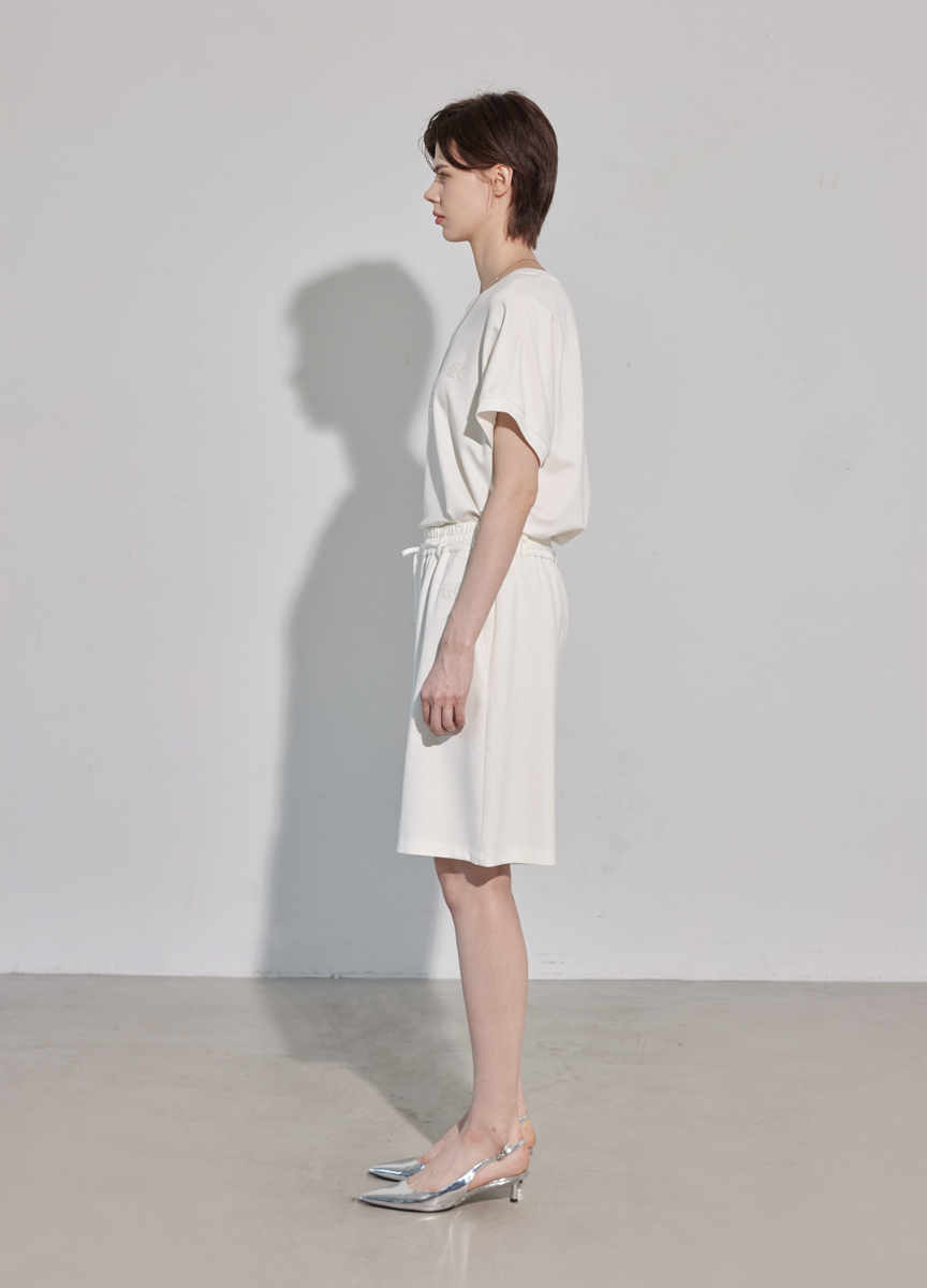 柔挺刺繡短袖棉衫